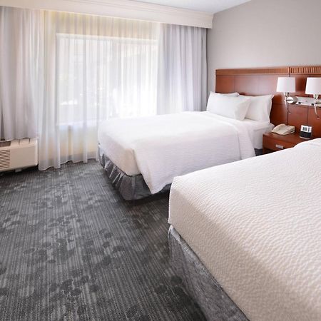 Courtyard By Marriott Oklahoma City Airport Екстериор снимка