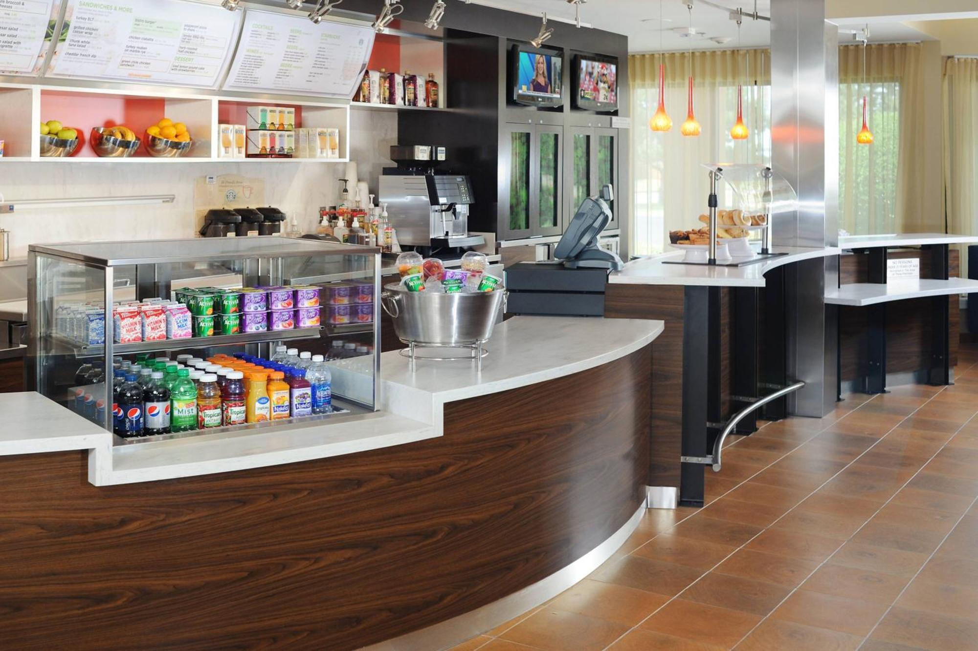 Courtyard By Marriott Oklahoma City Airport Екстериор снимка