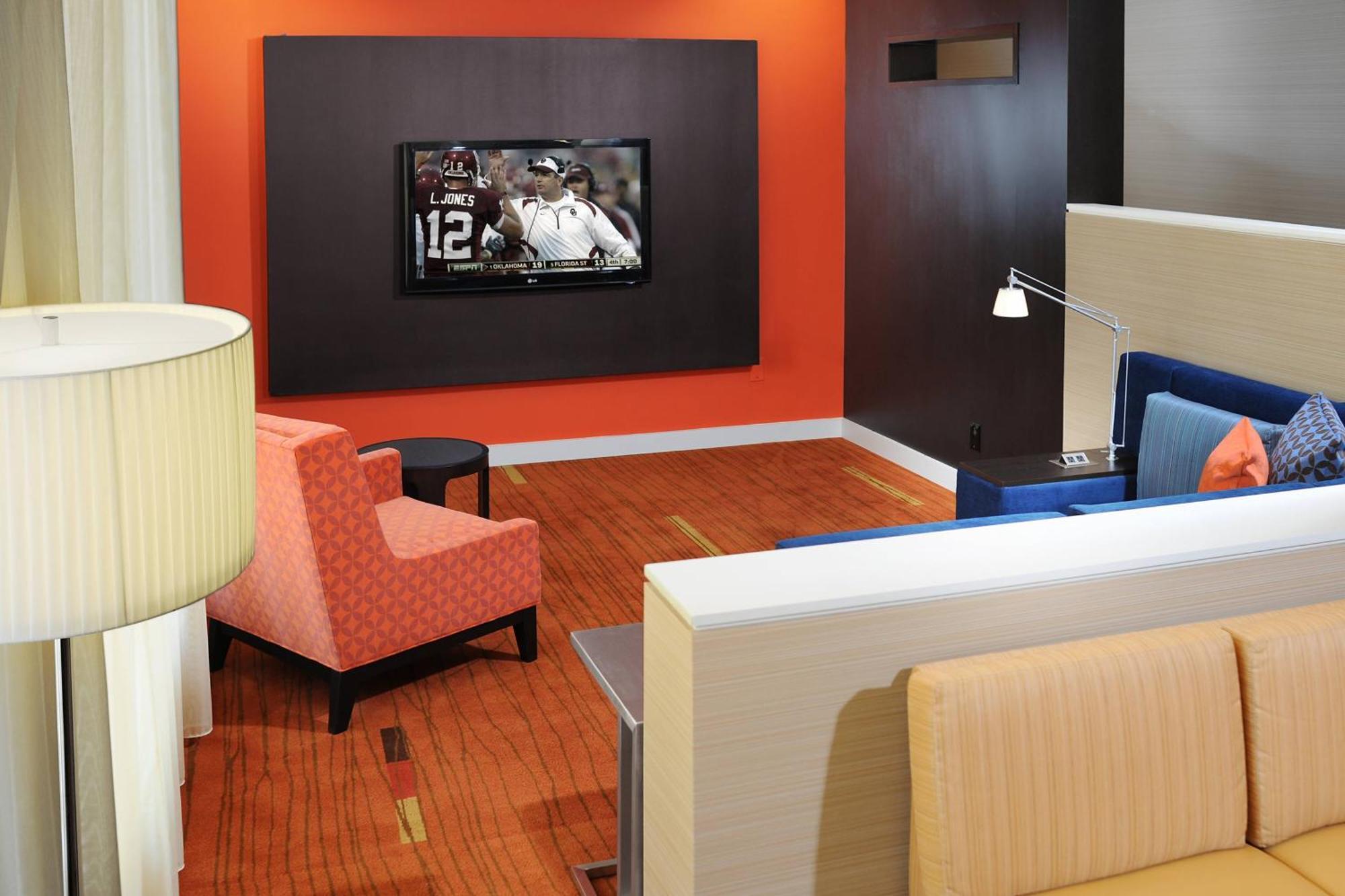 Courtyard By Marriott Oklahoma City Airport Екстериор снимка
