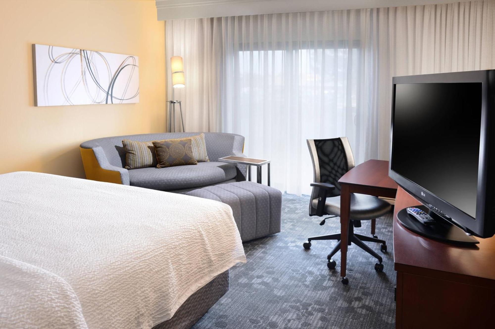 Courtyard By Marriott Oklahoma City Airport Екстериор снимка