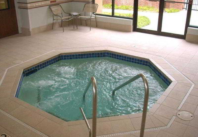 Courtyard By Marriott Oklahoma City Airport Екстериор снимка